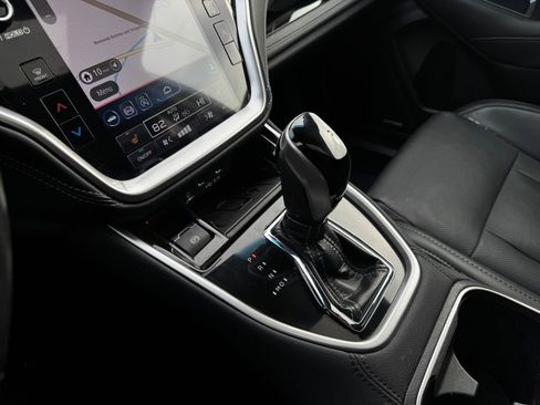Used 2020 Subaru Outback Limited image 15