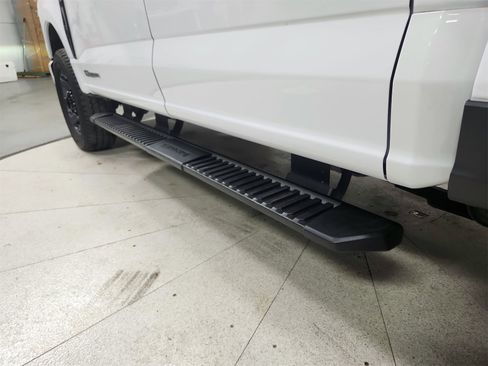 Used 2024 Ford F250 Lariat w/ Sport Appearance Package image 48