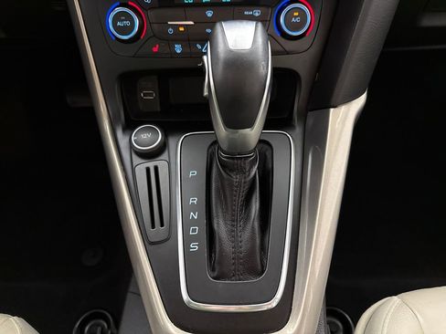 Used 2015 Ford Focus Titanium image 18