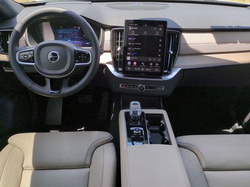 New 2025 Volvo XC90 B6 Ultra w/ Lounge Package image 11