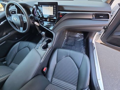 Used 2024 Toyota Camry SE w/ Blackout Package (TMS) FWD image 29