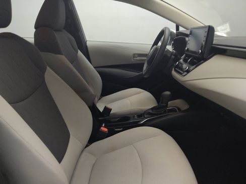 Used 2022 Toyota Corolla LE image 21