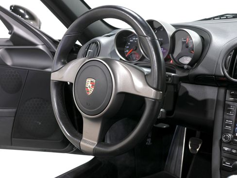 Used 2011 Porsche Boxster Spyder image 48