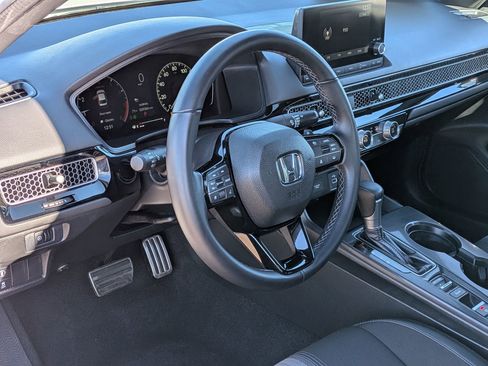 Used 2023 Honda Civic Sport image 13