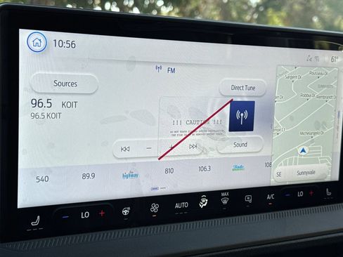 New 2025 Ford Maverick Lariat w/ Black Appearance Package image 16