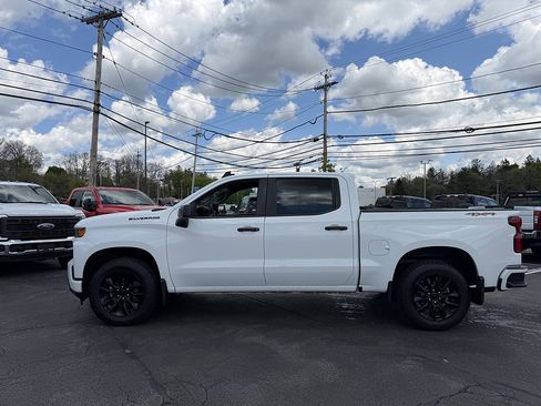 Used 2021 Chevrolet Silverado 1500 Custom w/ LPO, Dark Essentials Package AWD/4WD image 3