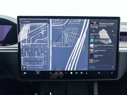 Used 2023 Tesla Model X image 6