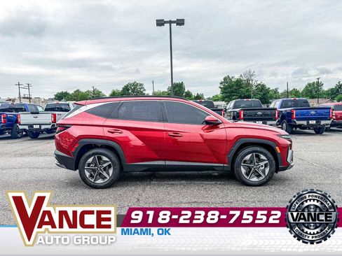 Used 2026 Hyundai Tucson SEL FWD image 8