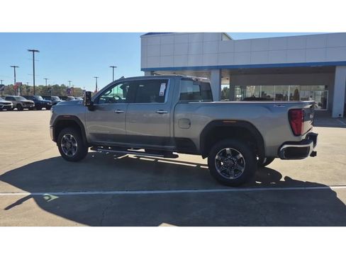 New 2026 GMC Sierra 2500 SLT image 6