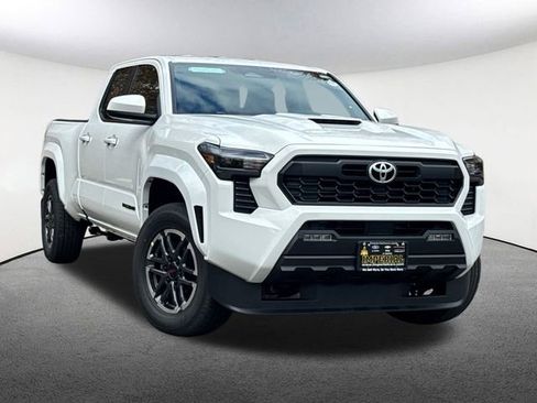 New 2025 Toyota Tacoma TRD Sport image 2