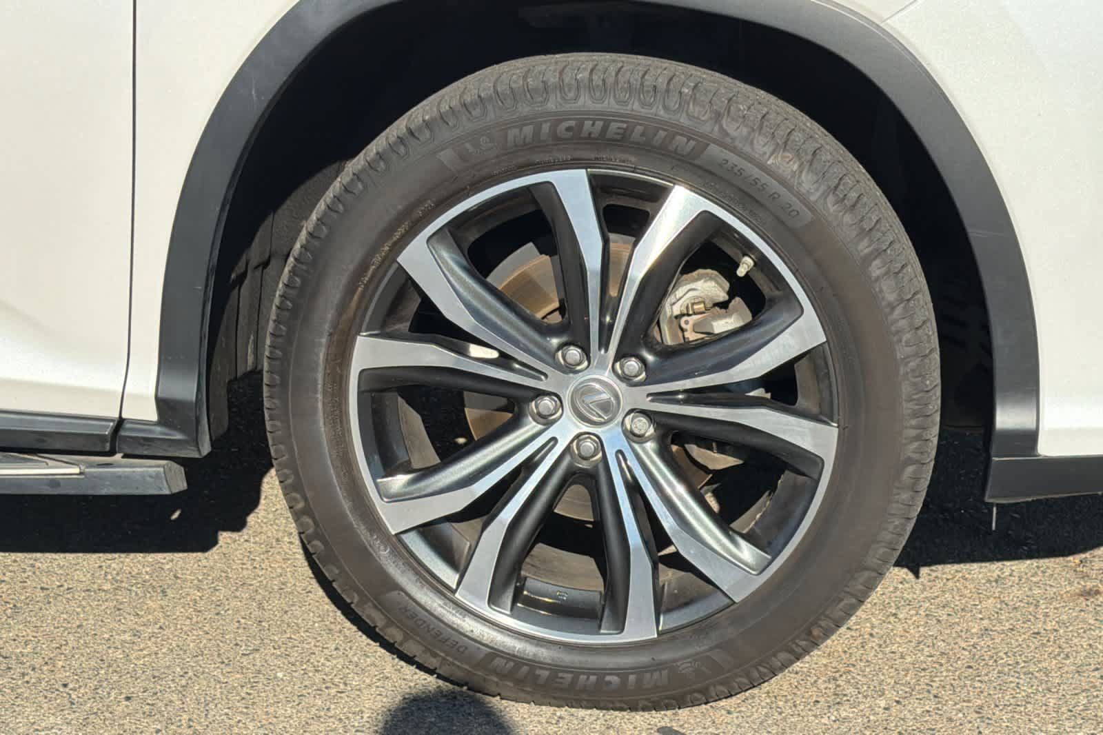Used 2017 Lexus RX 450h AWD w/ Cold Weather Package image 18