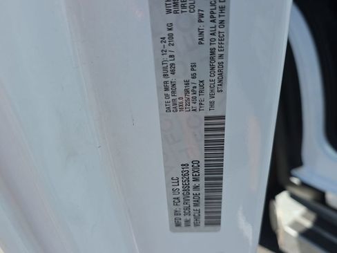 Used 2025 RAM ProMaster 2500 w/ U-Haul Equipment Group FWD image 35