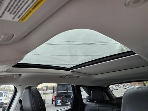 Certified 2022 Ford Escape Titanium w/ Titanium Elite Package image 20