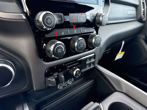 New 2025 RAM 1500 Big Horn AWD/4WD image 21
