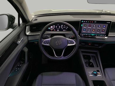 New 2026 Volkswagen Tiguan SE AWD/4WD image 13