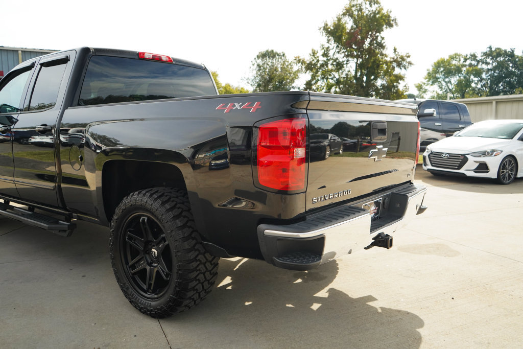 Used 2018 Chevrolet Silverado 1500 LT w/ All Star Edition AWD/4WD image 4