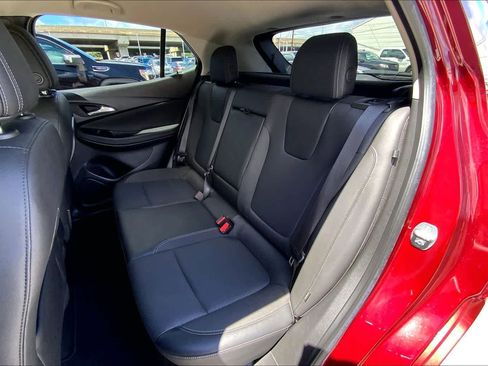 Used 2023 Buick Encore GX Select w/ Sport Touring Package FWD image 30