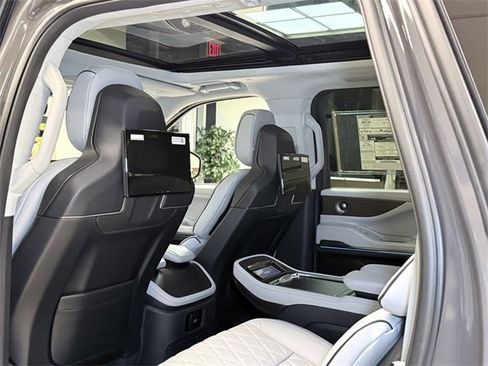 New 2026 Lincoln Navigator L Black Label image 25