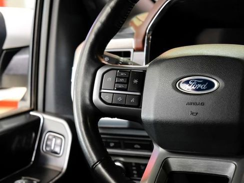 Used 2022 Ford F150 Lariat AWD/4WD image 18