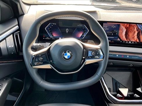 Used 2025 BMW X3 xDrive30i w/ Premium Package image 5