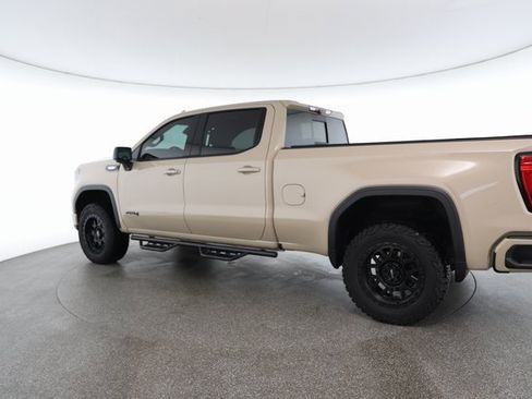 Used 2022 GMC Sierra 1500 AT4 w/ Technology Package image 9