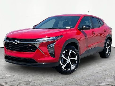 New 2026 Chevrolet Trax RS w/ Sunroof Package FWD image 3