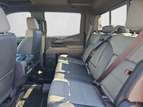 Certified 2024 Chevrolet Silverado 1500 ZR2 w/ Technology Package AWD/4WD image 25
