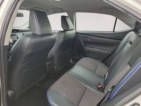 Used 2018 Toyota Corolla SE FWD image 9