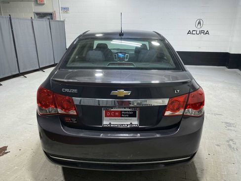 Used 2016 Chevrolet Cruze LT w/ Sun And Sound Package image 5