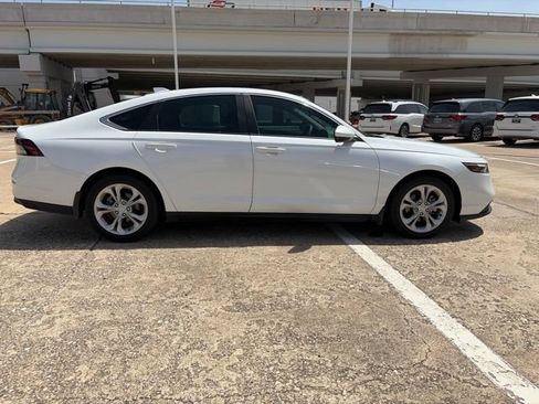 Used 2023 Honda Accord LX image 7