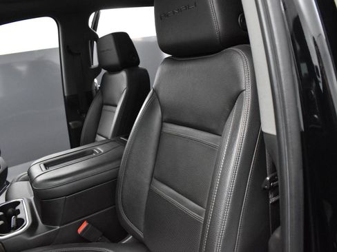 Used 2021 GMC Sierra 3500 Denali w/ Denali Ultimate Package image 19