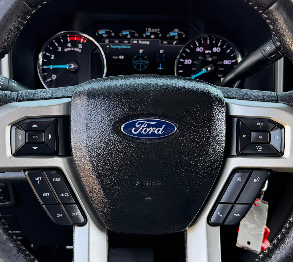 Used 2019 Ford F250 Lariat w/ Lariat Value Package AWD/4WD image 28