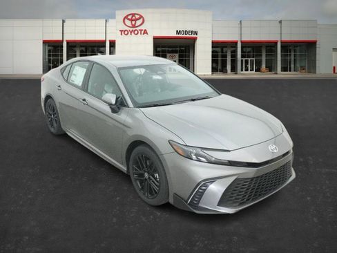 New 2026 Toyota Camry SE image 29