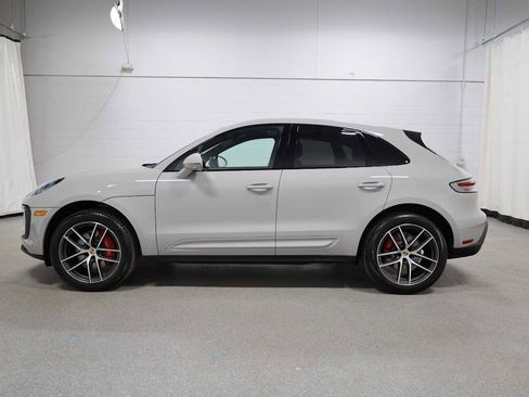 New 2026 Porsche Macan S image 2