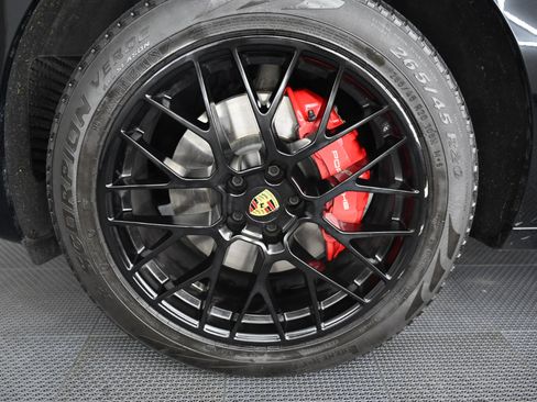 Used 2018 Porsche Macan GTS image 45
