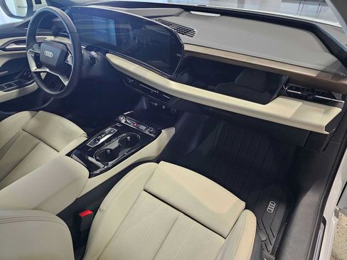 Used 2025 Audi A6 e-tron Premium Plus w/ Premium Plus AWD/4WD image 11