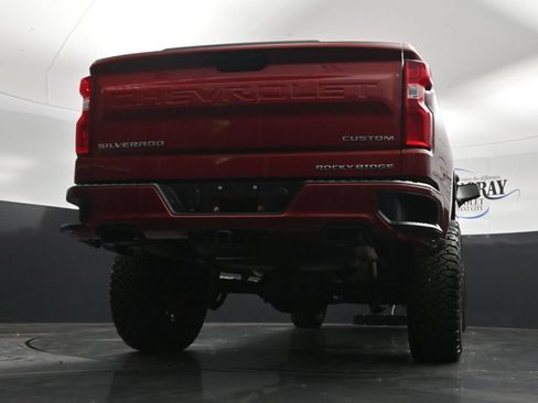 Used 2020 Chevrolet Silverado 1500 Custom w/ Custom Value Package AWD/4WD image 31