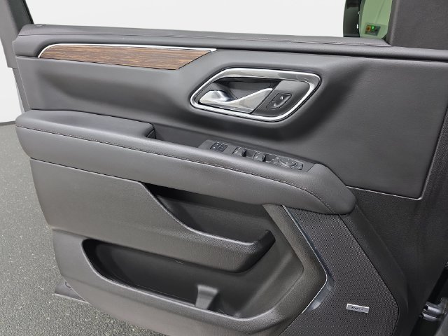 Used 2023 Chevrolet Tahoe High Country AWD/4WD image 27