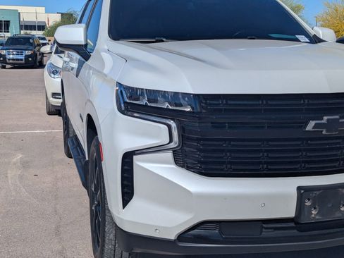 Used 2023 Chevrolet Tahoe RST image 3