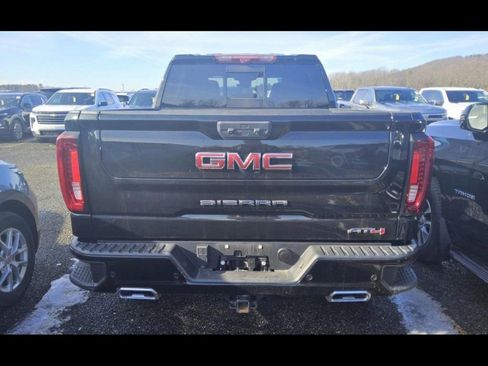 Used 2024 GMC Sierra 1500 AT4 w/ Technology Package image 7