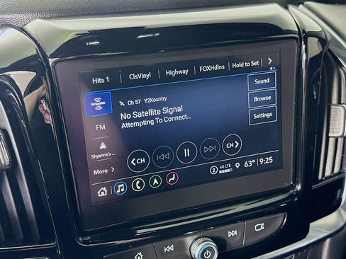 Used 2023 Chevrolet Traverse High Country image 31