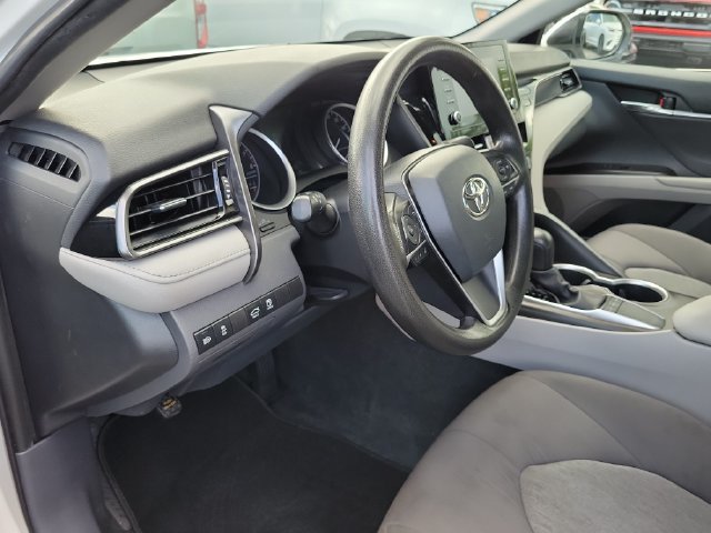 Used 2022 Toyota Camry LE FWD image 8