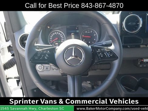 Used 2025 Mercedes-Benz Sprinter 2500 image 9