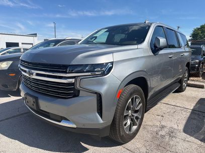 Used 2023 Chevrolet Suburban LT w/ Luxury Package