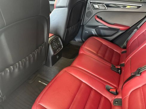 Certified 2023 Porsche Macan Turbo AWD/4WD image 14