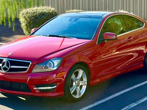 Used 2015 Mercedes-Benz C 250 Coupe image 3