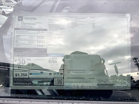 New 2025 Toyota RAV4 XLE image 21