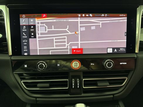 Certified 2025 Porsche Macan S image 25