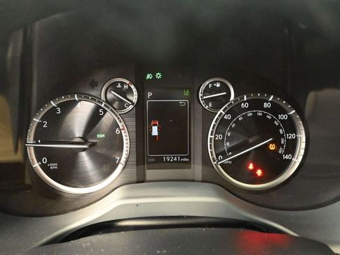 Used 2023 Lexus GX 460 w/ Black Line Special Edition AWD/4WD image 31