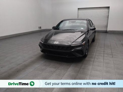 Used 2025 Hyundai Elantra Sport FWD image 1